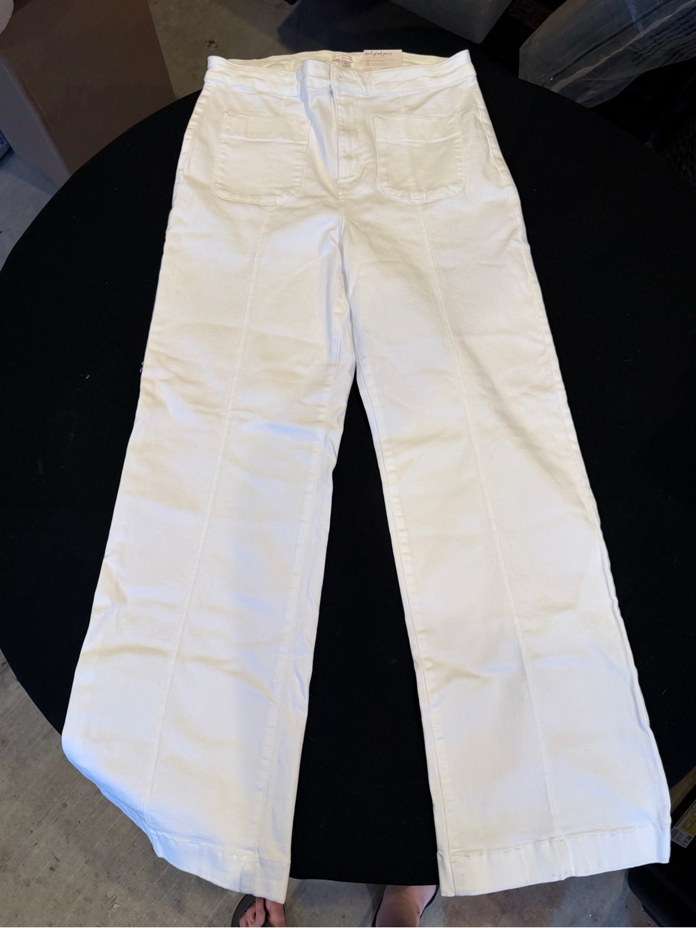 NWT LC Lauren Conrad Super High Rise Wide Leg Jeans White Size 14